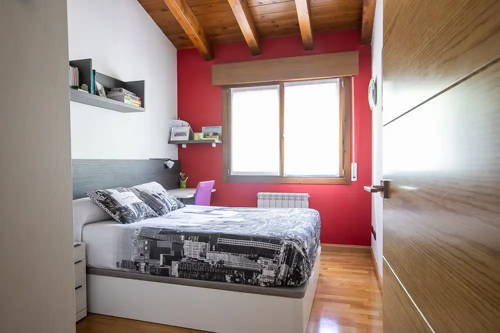 Habitación de Casa adosada en venta en Irurtzun con Aire acondicionado, Calefacción y Trastero