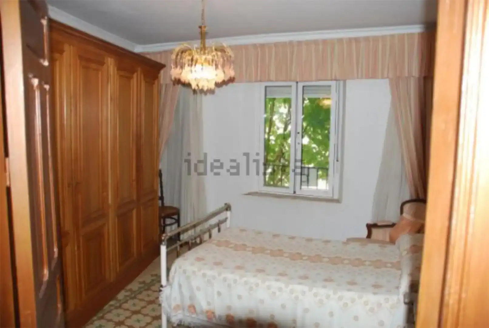 Habitación de Dúplex en venta en La Puerta de Segura con Trastero, Horno y Microondas