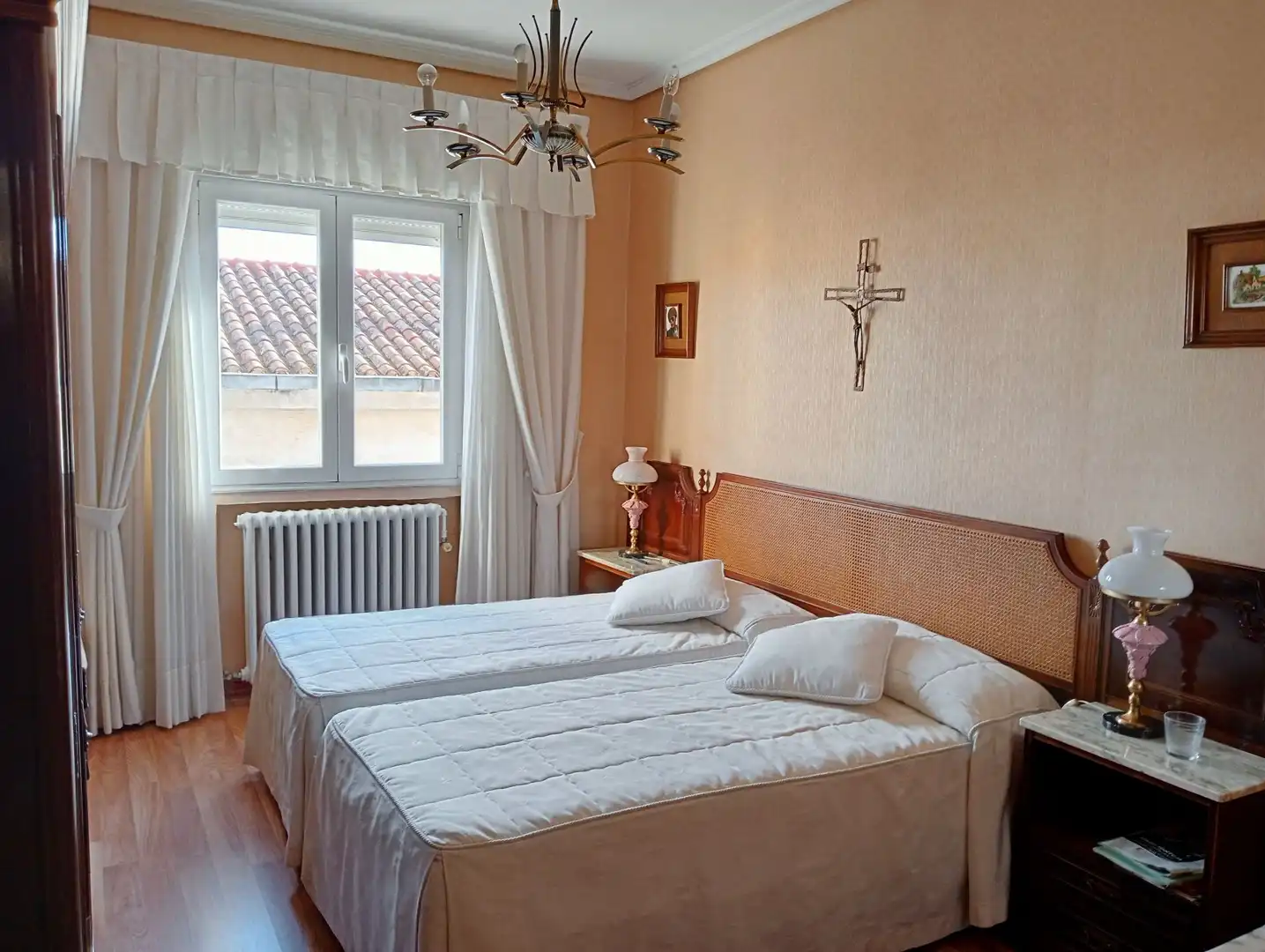 Schlafzimmer von Wohnung zum Verkauf in  Logroño mit Klimaanlage, Heizung und Terrasse