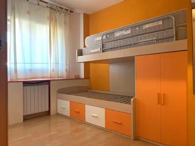 Habitación de Piso en venta en Badalona con Aire acondicionado, Calefacción y Parquet