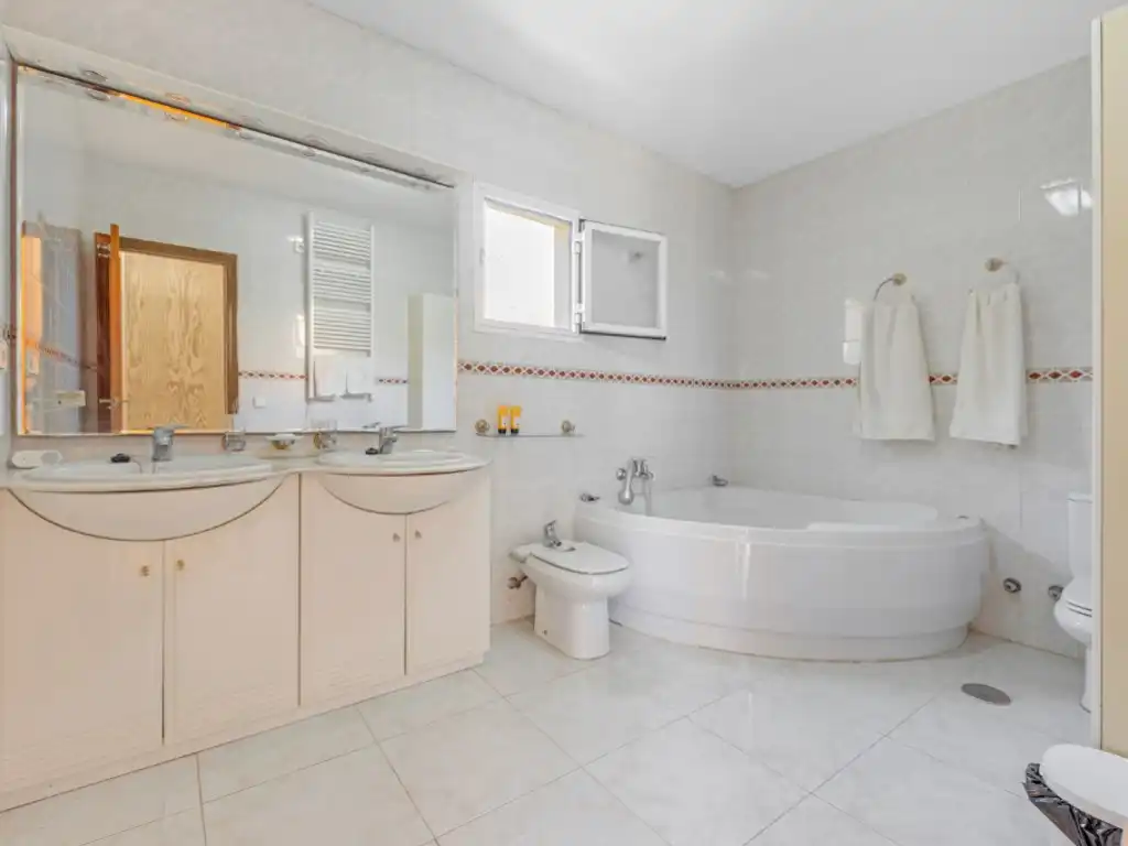 Houses for sale in Avenida Europa, Poble Nou - Montiboli