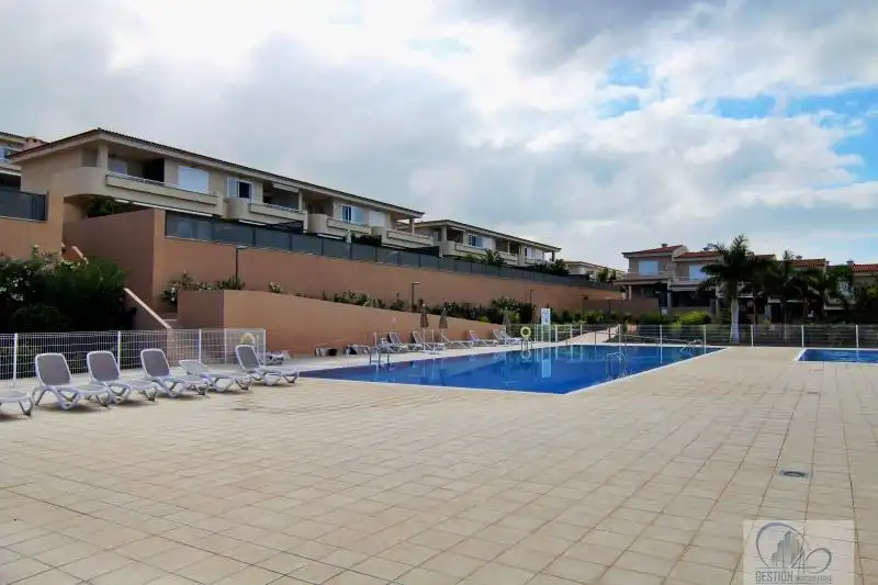 Piscina de Casa o chalet en venta en Santiago del Teide con Alarma y Piscina comunitaria