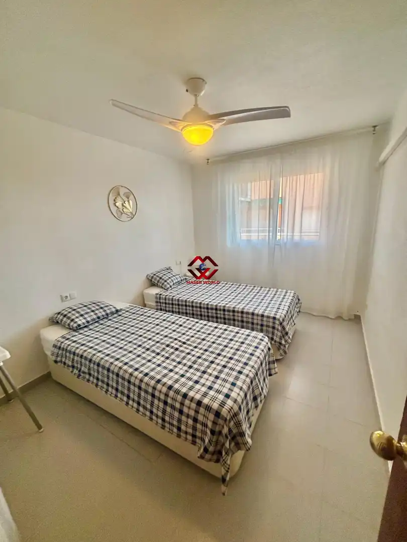 Habitación de Apartamento en venta en San Pedro del Pinatar con Aire acondicionado, Calefacción y Amueblado