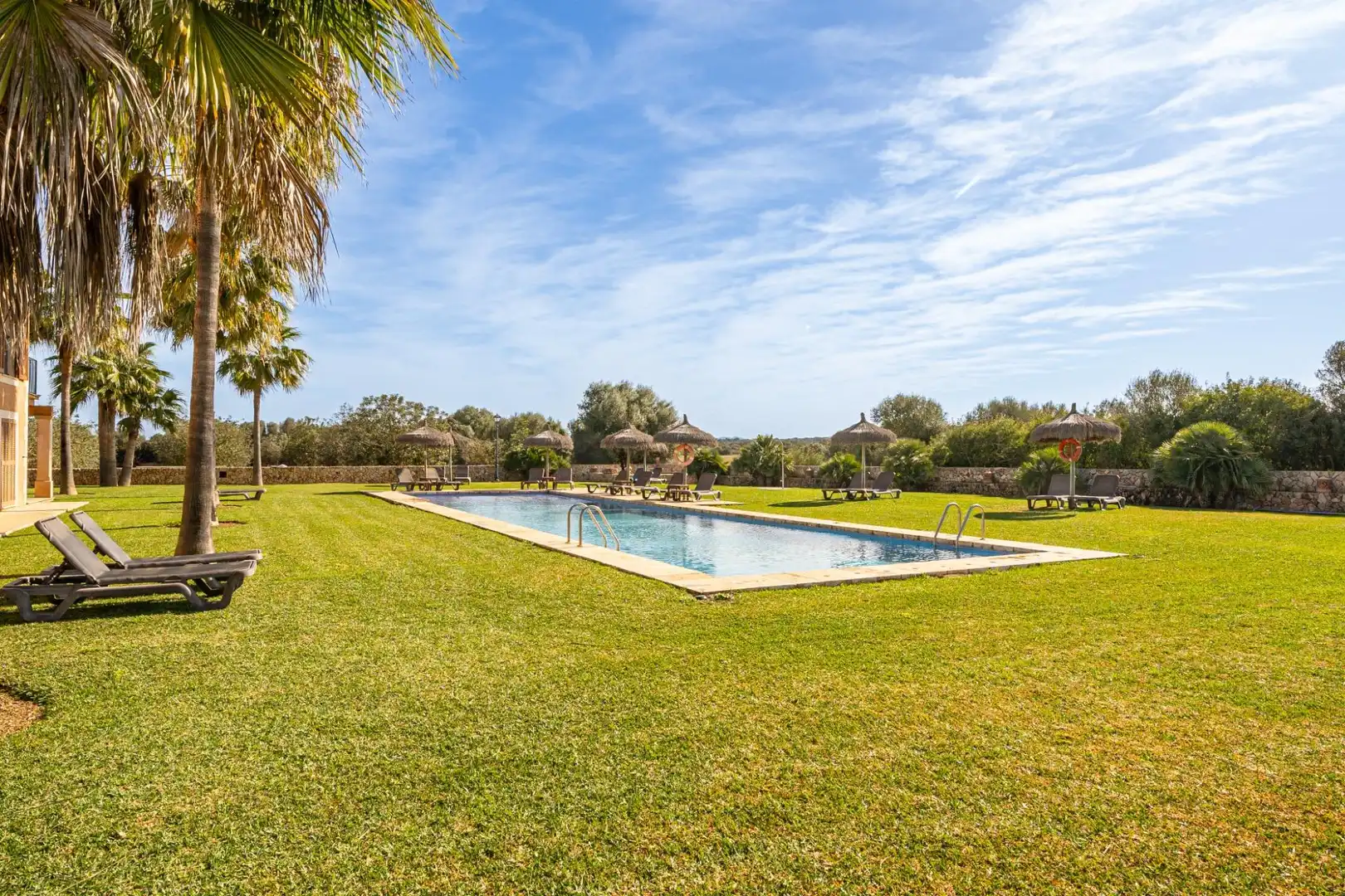 Jardín de Edificio en venta en Ses Salines con Piscina comunitaria