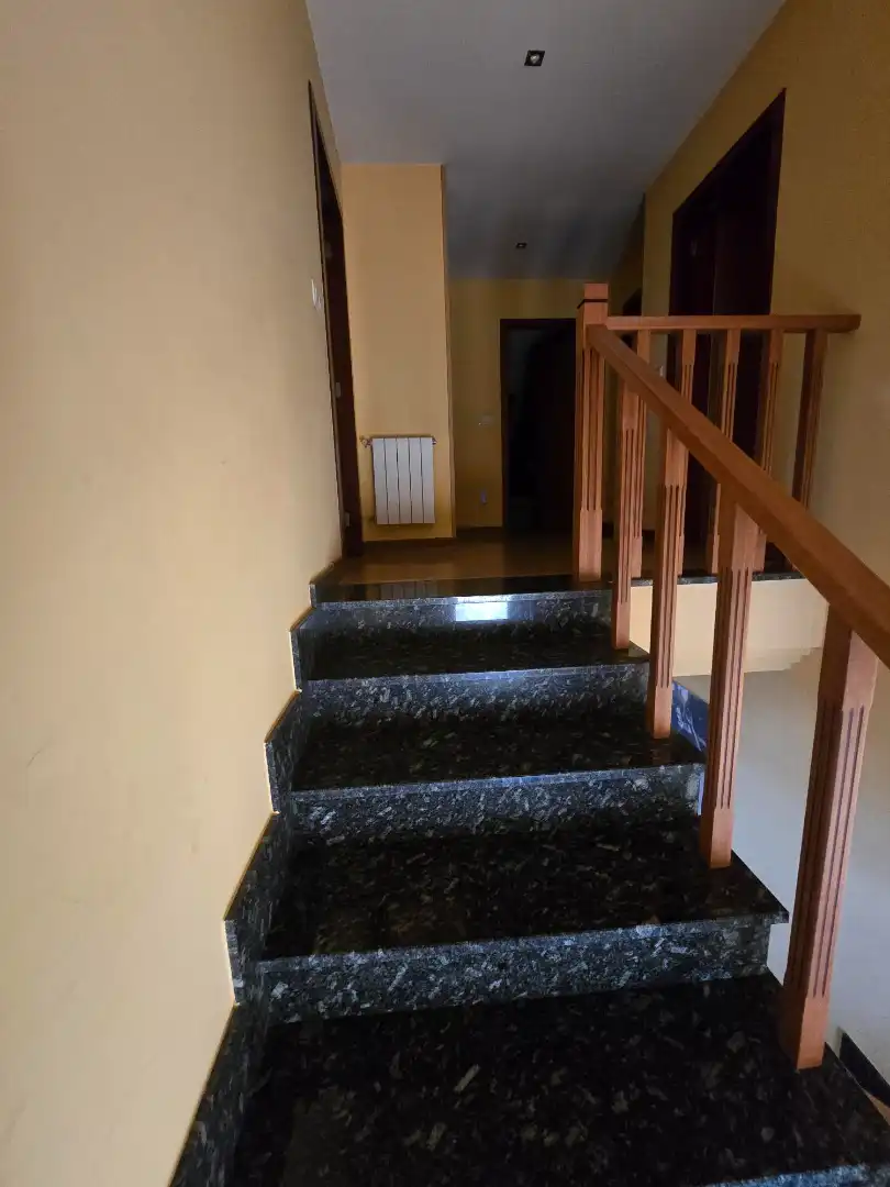 Casa o chalet en venta en Amoeiro con Calefacción, Jardín privado y Parquet