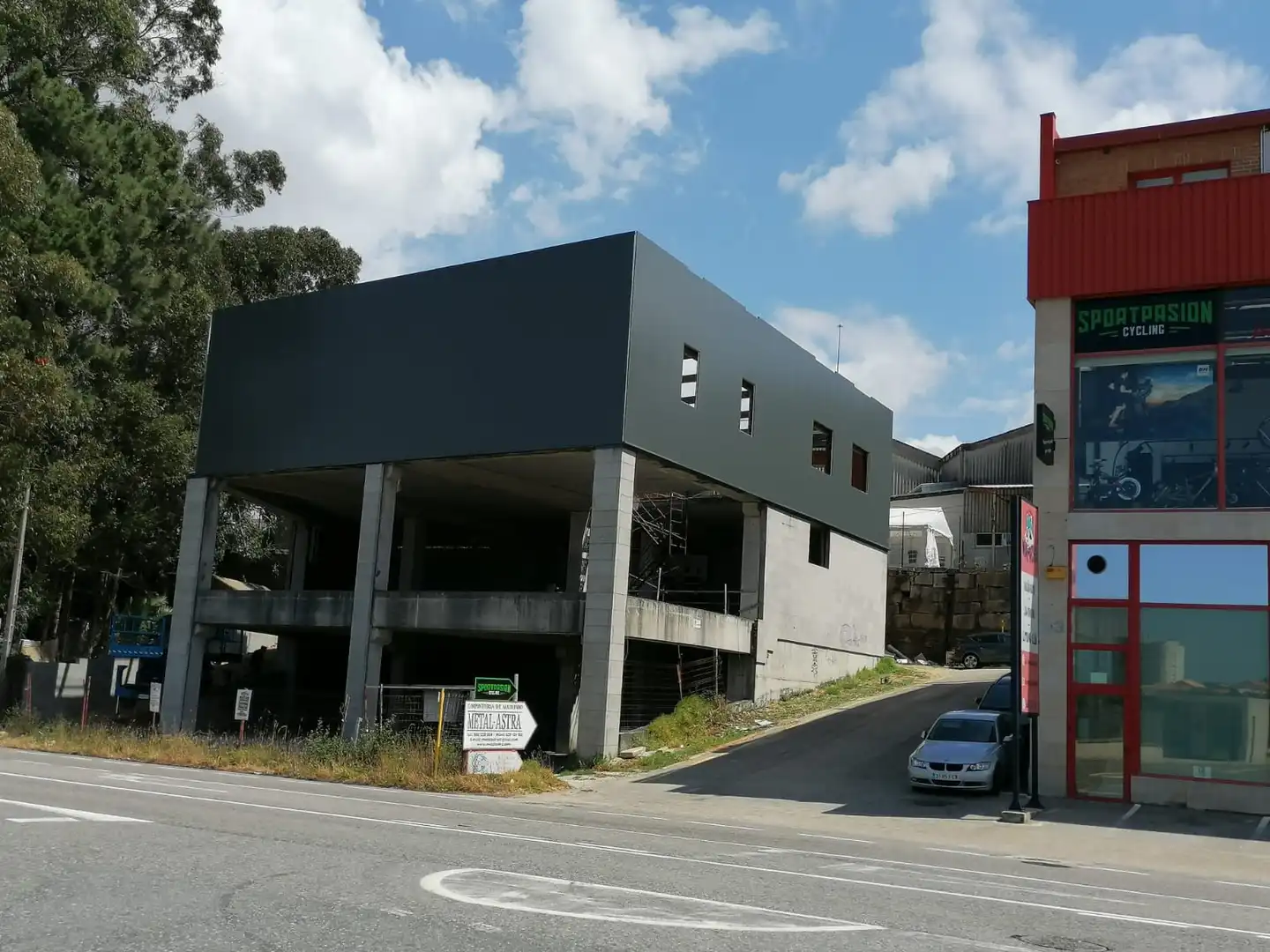 Exterior view of Industrial buildings for rent in Vigo 