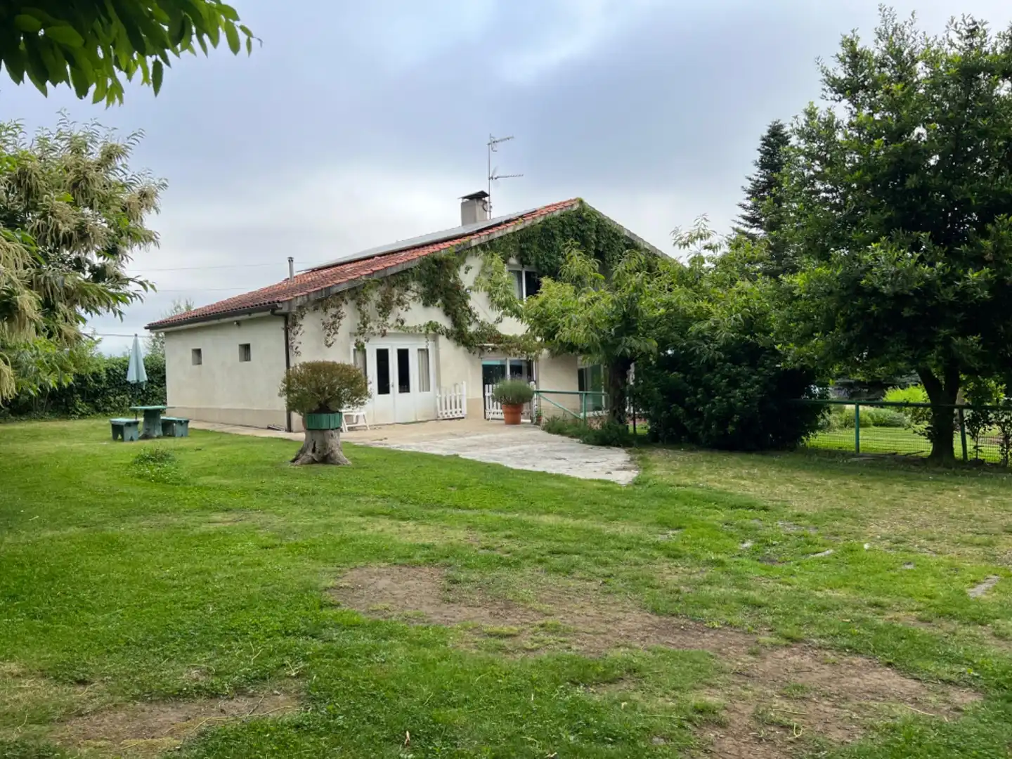 Vista exterior de Casa o xalet en venda en Celanova amb Calefacció, Jardí privat i Terrassa