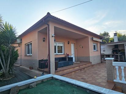 Exterior view of House or chalet for sale in Fogars de la Selva  with Air Conditioner, Heating and Private garden