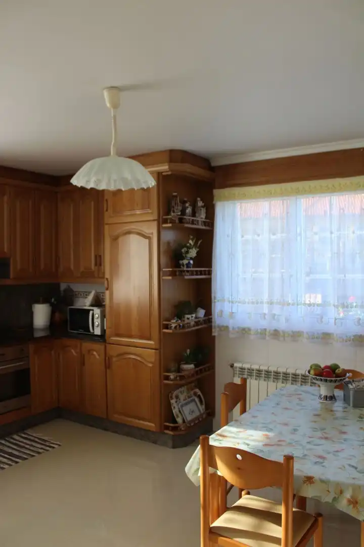 Cuina de Casa o xalet en venda en Valdoviño amb Jardí privat i Traster
