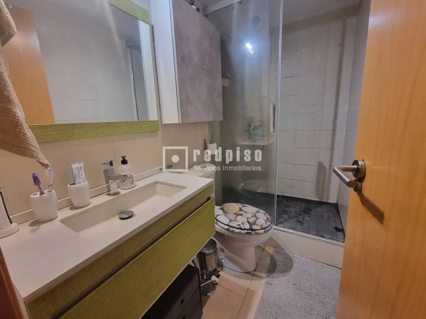 Baño de Dúplex en venta en Madrid con Aire acondicionado, Calefacción y Jardín privado