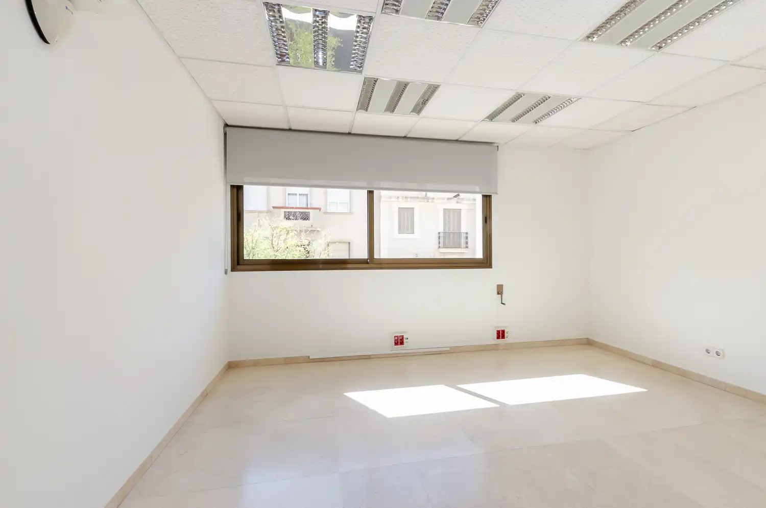 Oficina de lloguer a L'Hospitalet de Llobregat, Barcelona