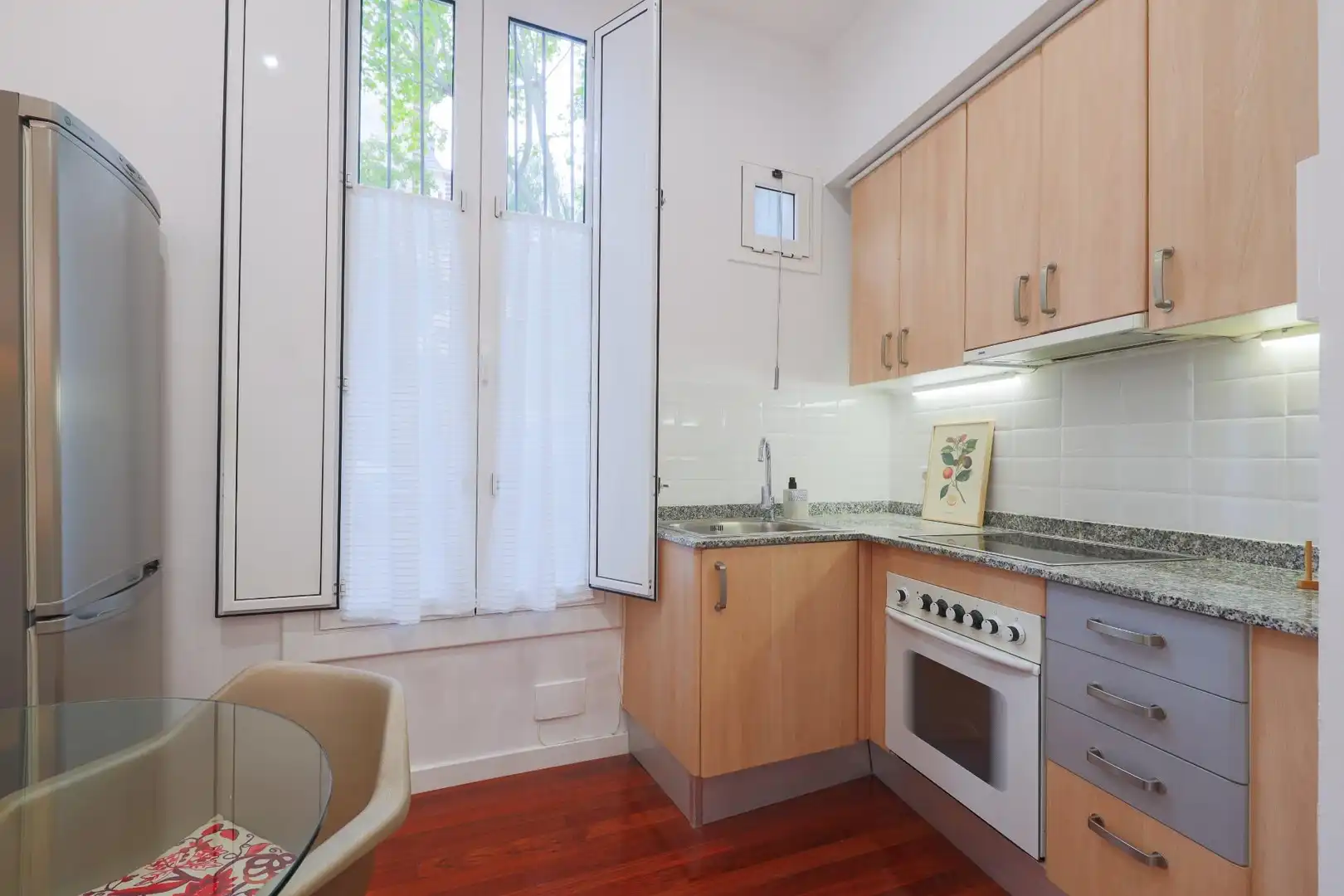 Kitchen of Ground floor for sale in Barcelona  with Air Conditioner, Heating and Parquet flooring