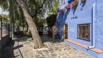 Vista exterior de Casa o xalet en venda en Castelldefels amb Aire condicionat, Calefacció i Jardí privat