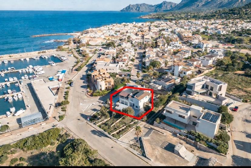 Vista exterior de Edifici en venda en Artà