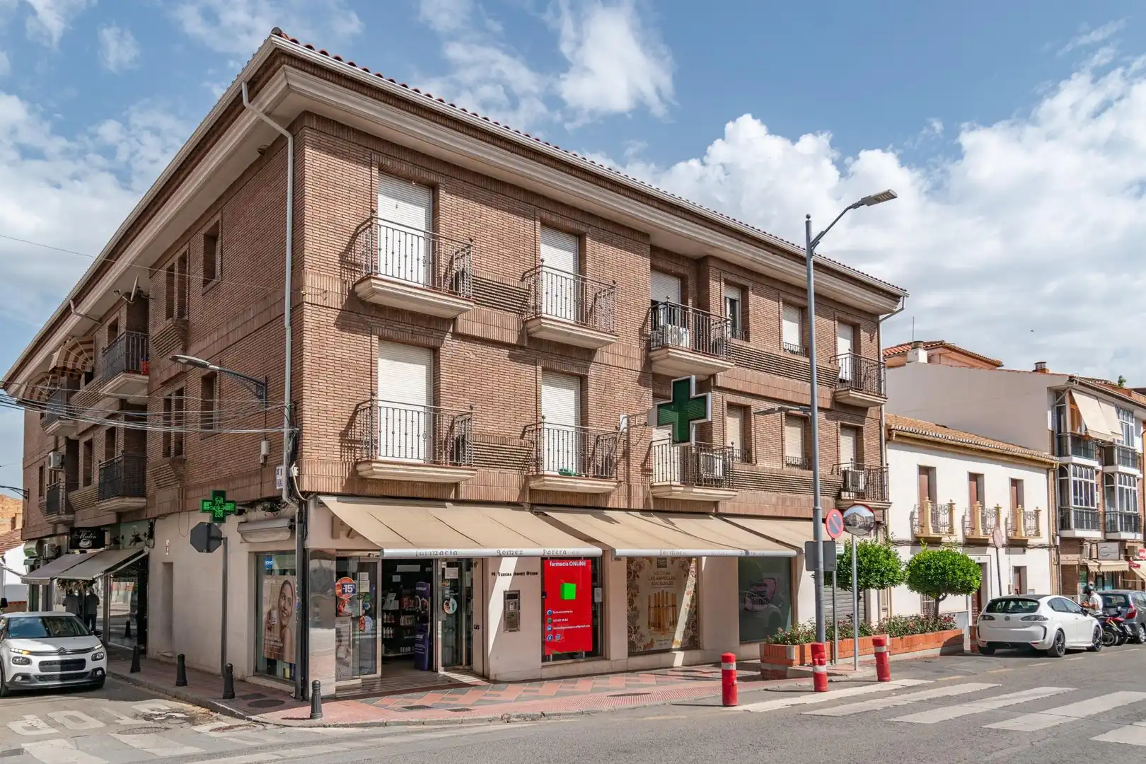 Außenansicht von Wohnung zum Verkauf in Armilla mit Heizung und Terrasse