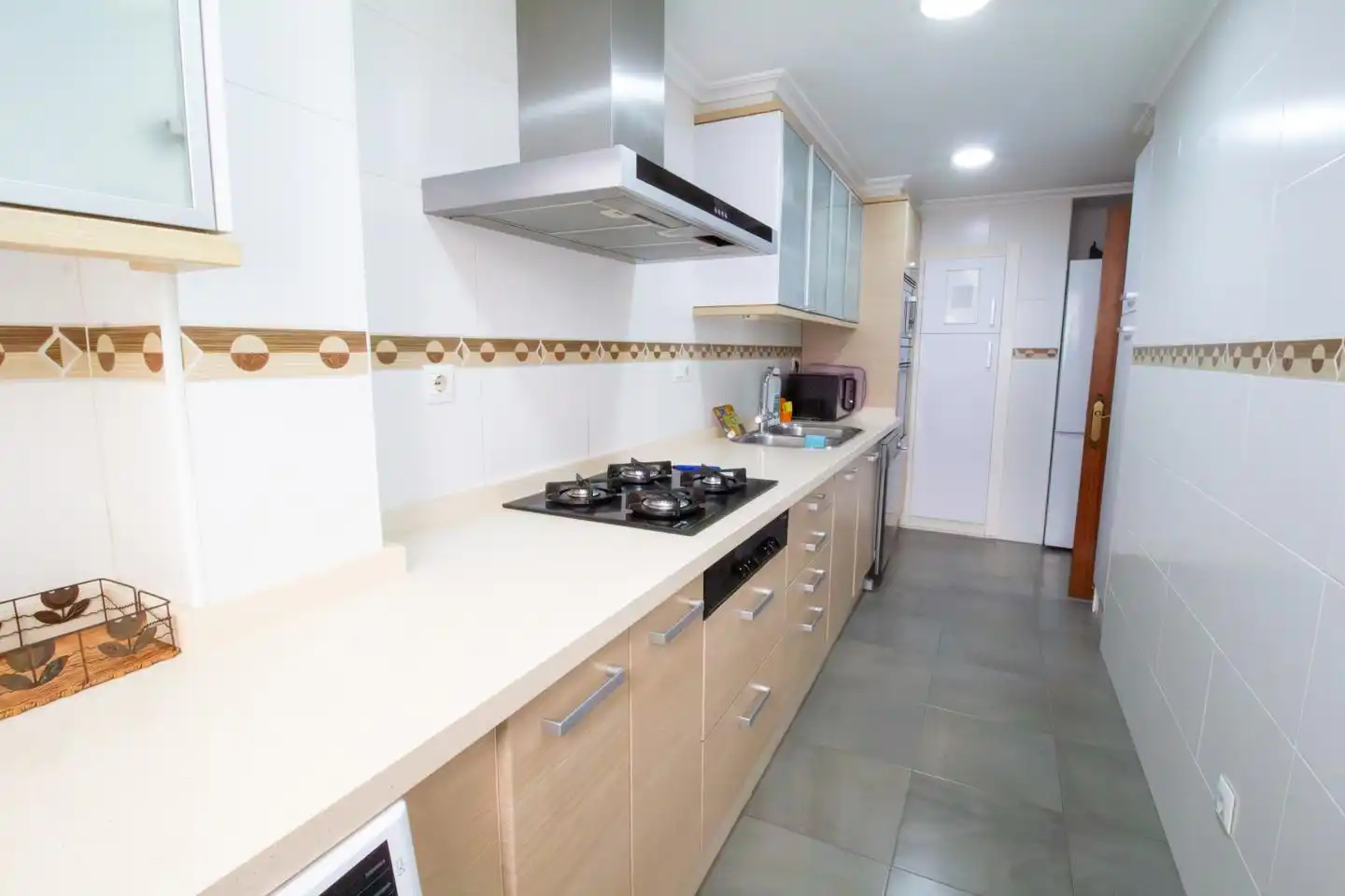 Kitchen of Flat for rent in Valencia  with Air Conditioner and Furnished