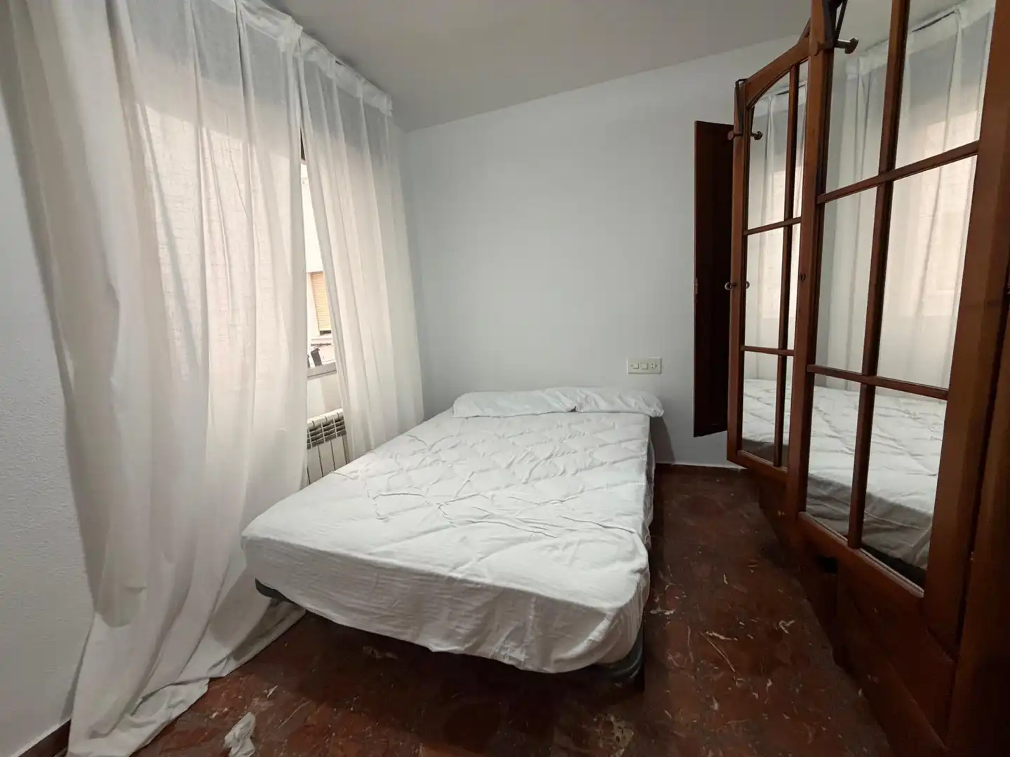Habitación de Piso para compartir en Jaén con Aire acondicionado, Calefacción y Amueblado