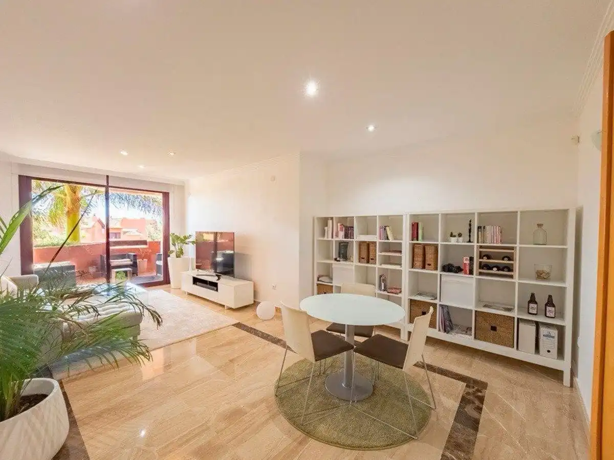Apartament amb piscina en venda a Selwo, imagen 3