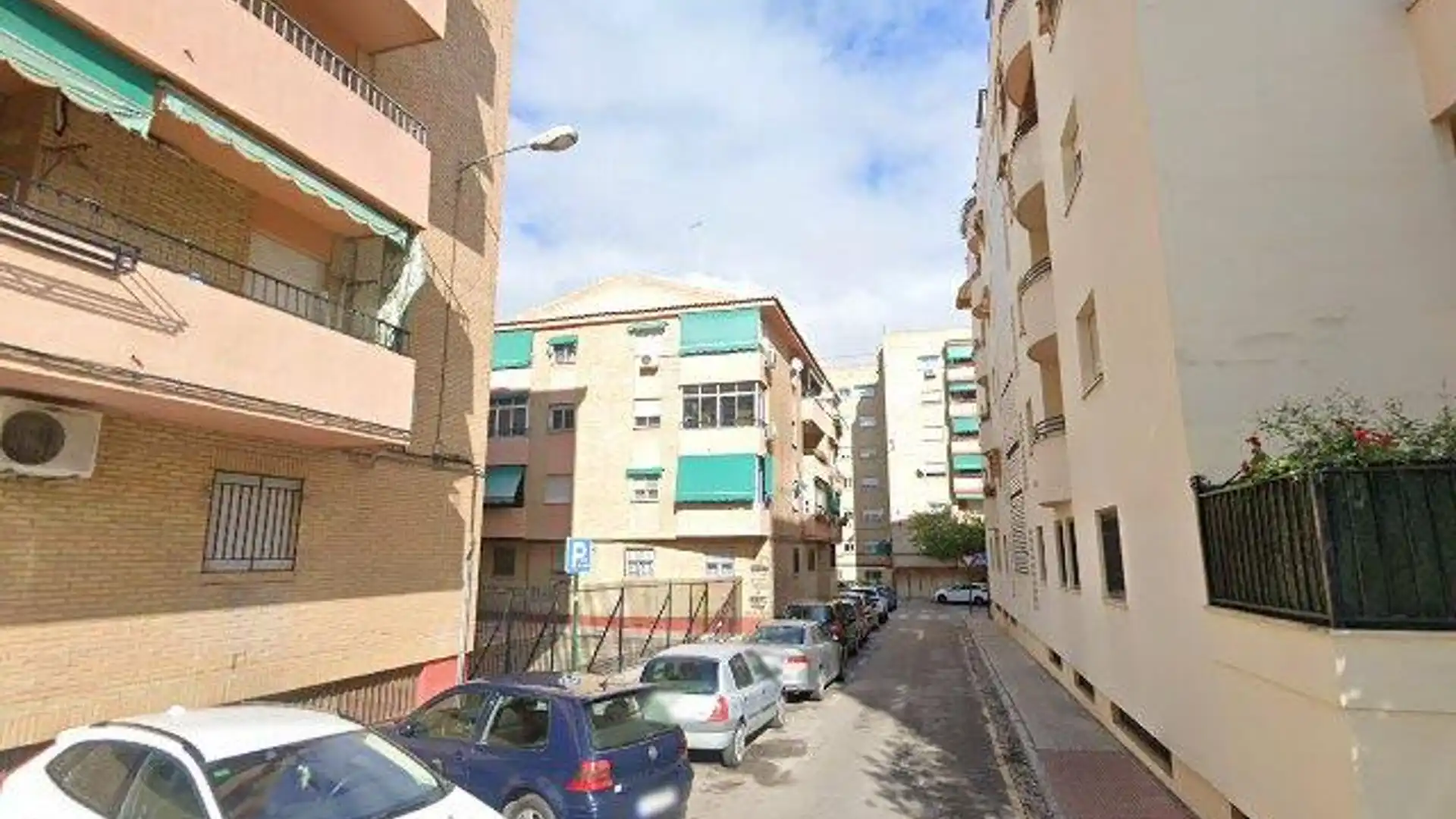 Vista exterior de Piso en venta en  Granada Capital