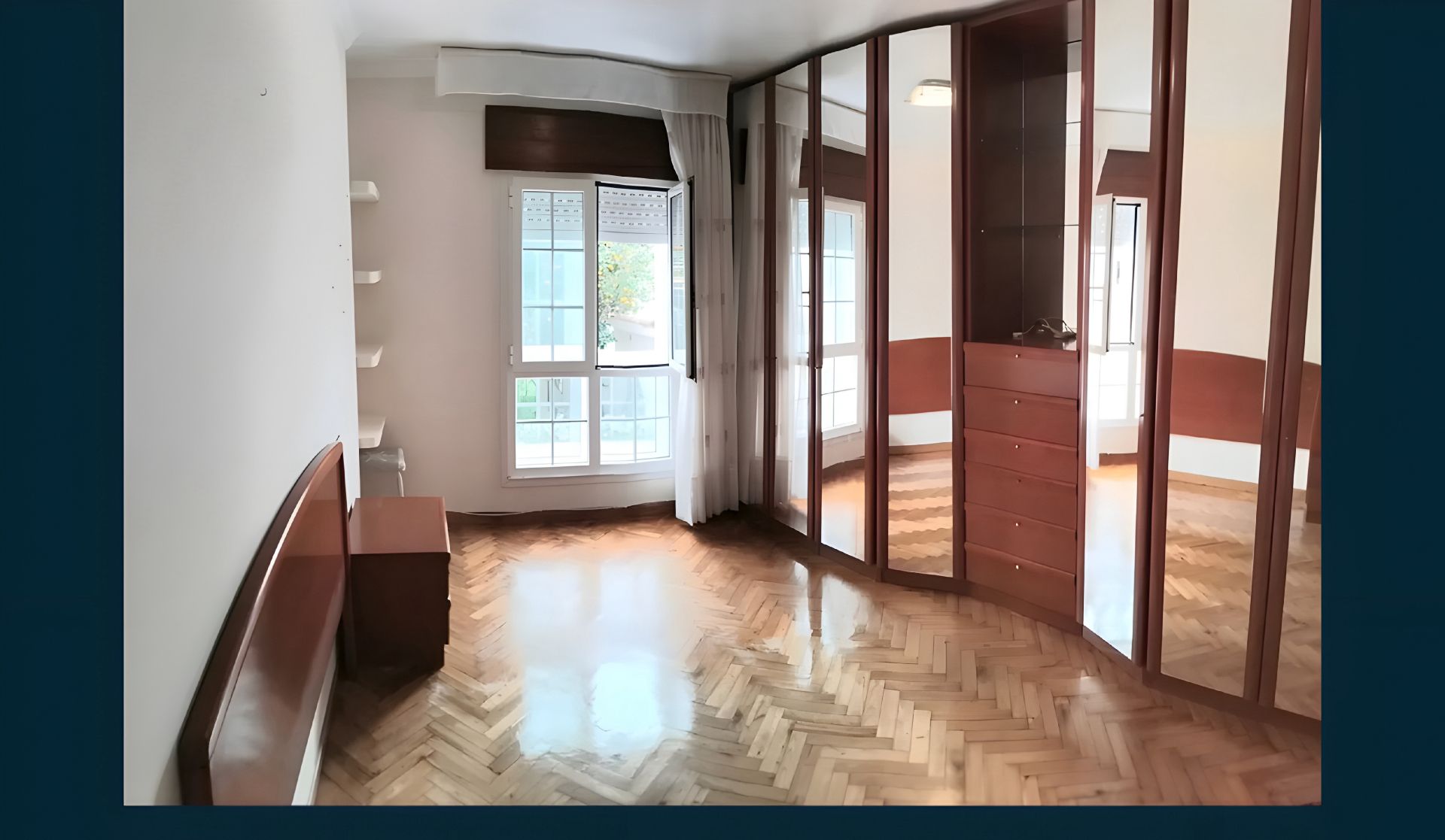 Dormitori de Pis en venda en Foz amb Calefacció, Parquet i Traster