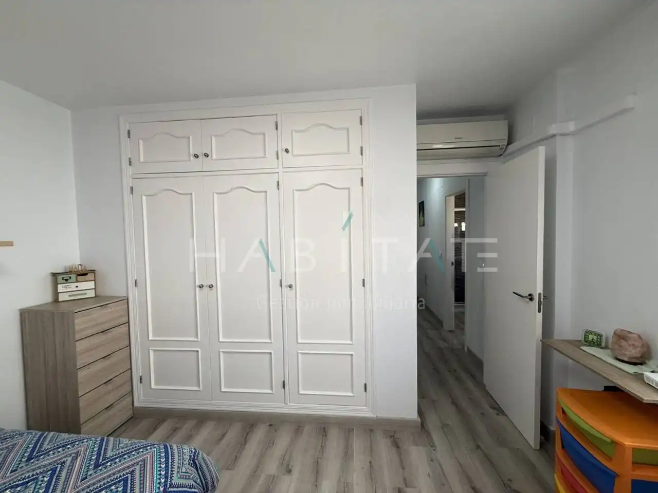 Habitación de Dúplex en venta en Pilar de la Horadada con Aire acondicionado, Terraza y Balcón
