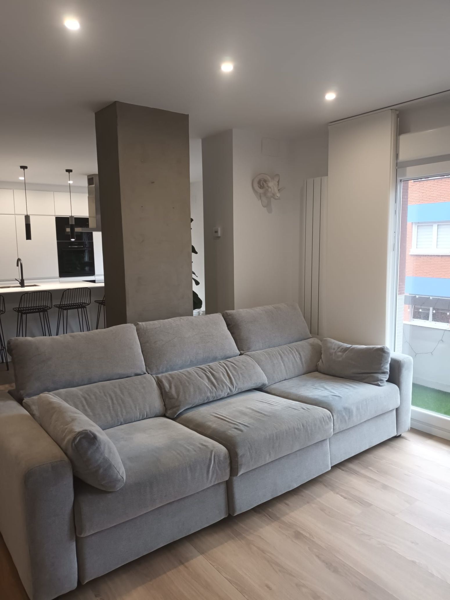 Living room of Flat for rent in Gijón   with Heating