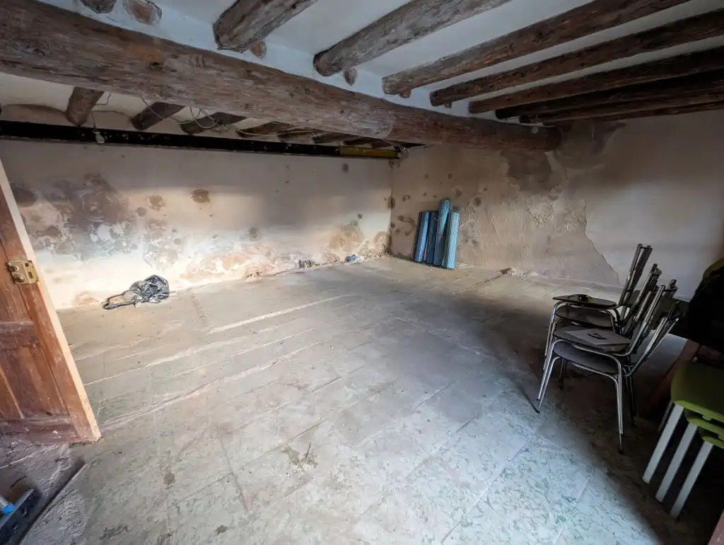 Wohnung zum Verkauf in Horta de Sant Joan mit Balkon