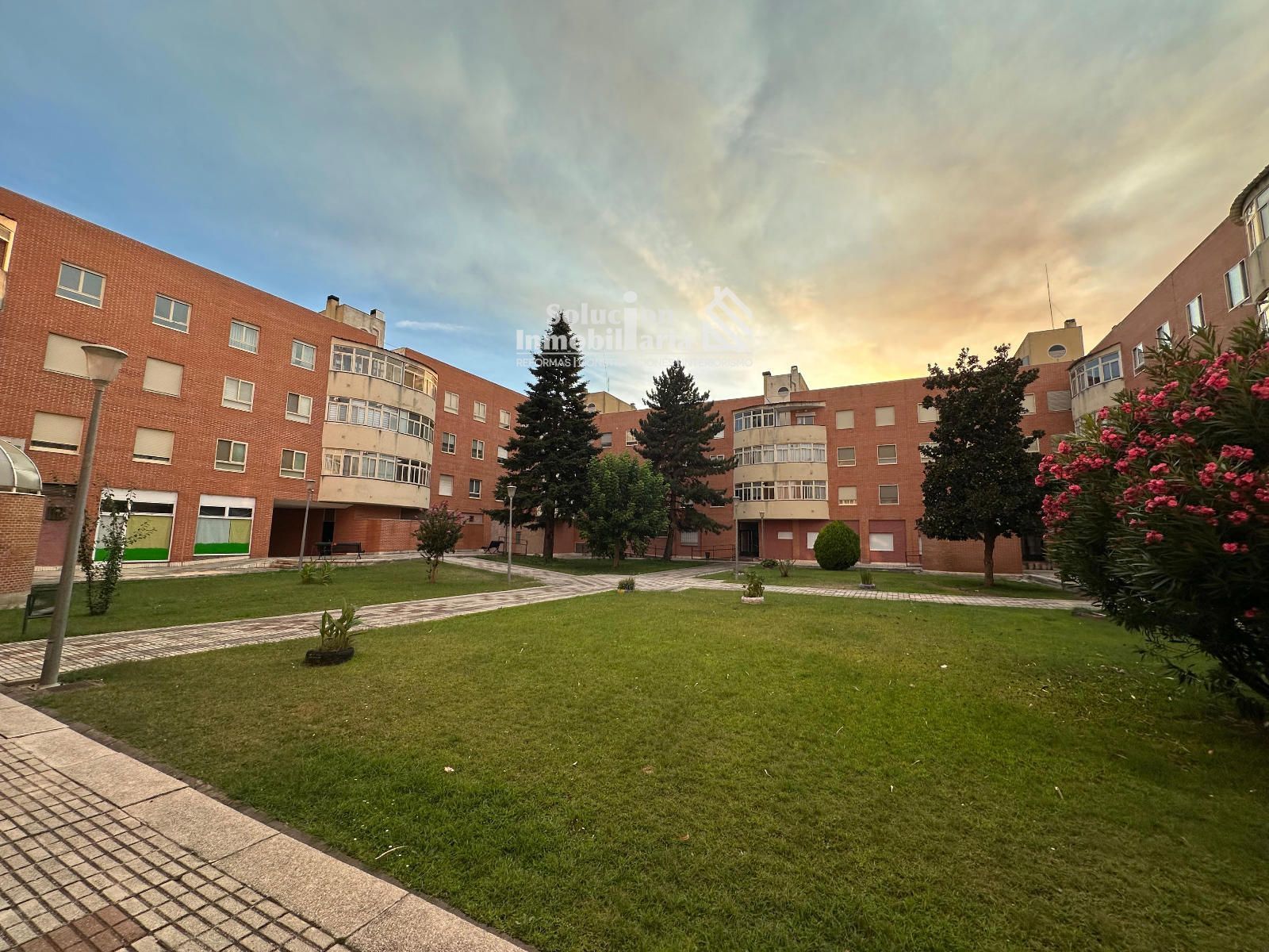 Exterior view of Flat to rent in Salamanca Capital  with Heating, Terrace and Furnished