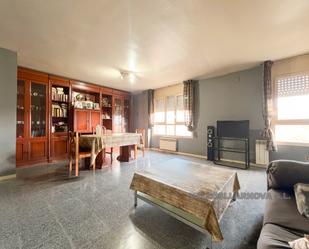Sala d'estar de Pis en venda en Mollet del Vallès amb Calefacció
