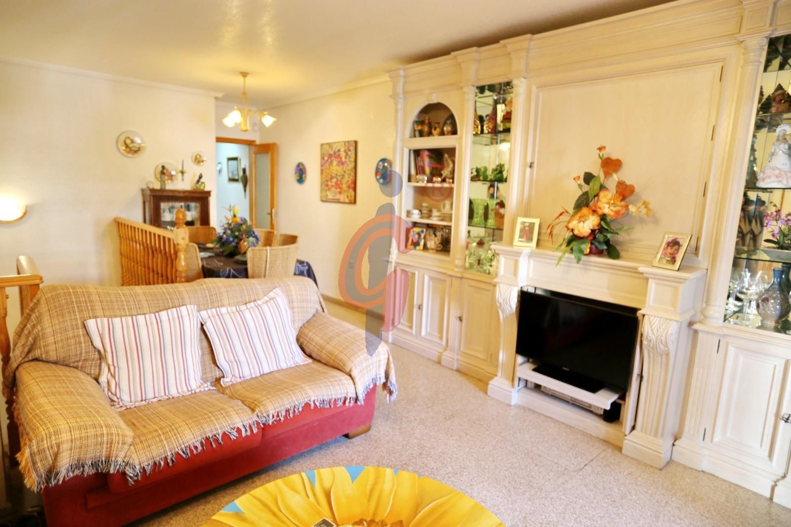 Sala d'estar de Apartament en venda en Guardamar del Segura amb Aire condicionat, Calefacció i Terrassa