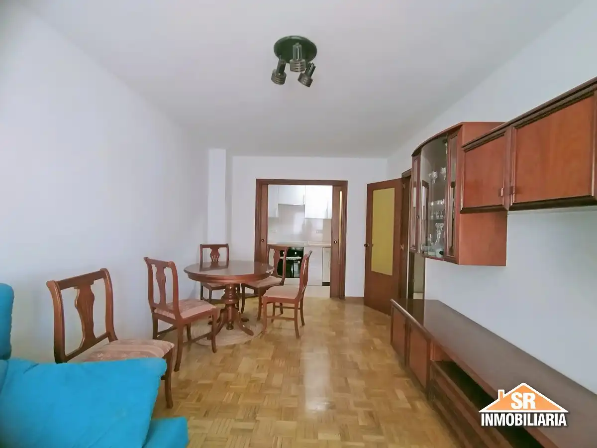 Wohnzimmer von Wohnung zur Miete in A Coruña Capital  mit Möbliert und Waschmaschine