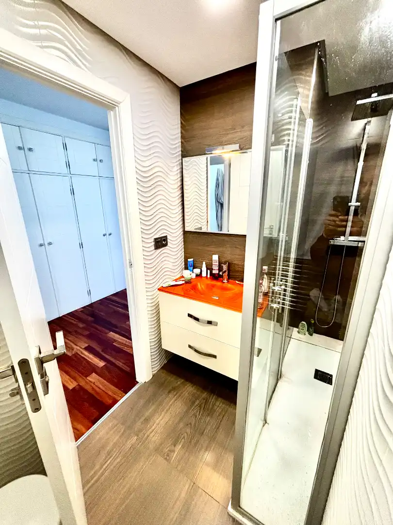 Badezimmer von Maisonette zum Verkauf in Lugo mit Heizung, Parkett und Terrasse