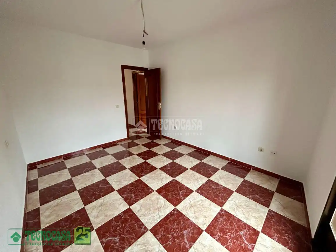 Casa adosada en venda a C. Cela, Huerta de Valdecarábanos