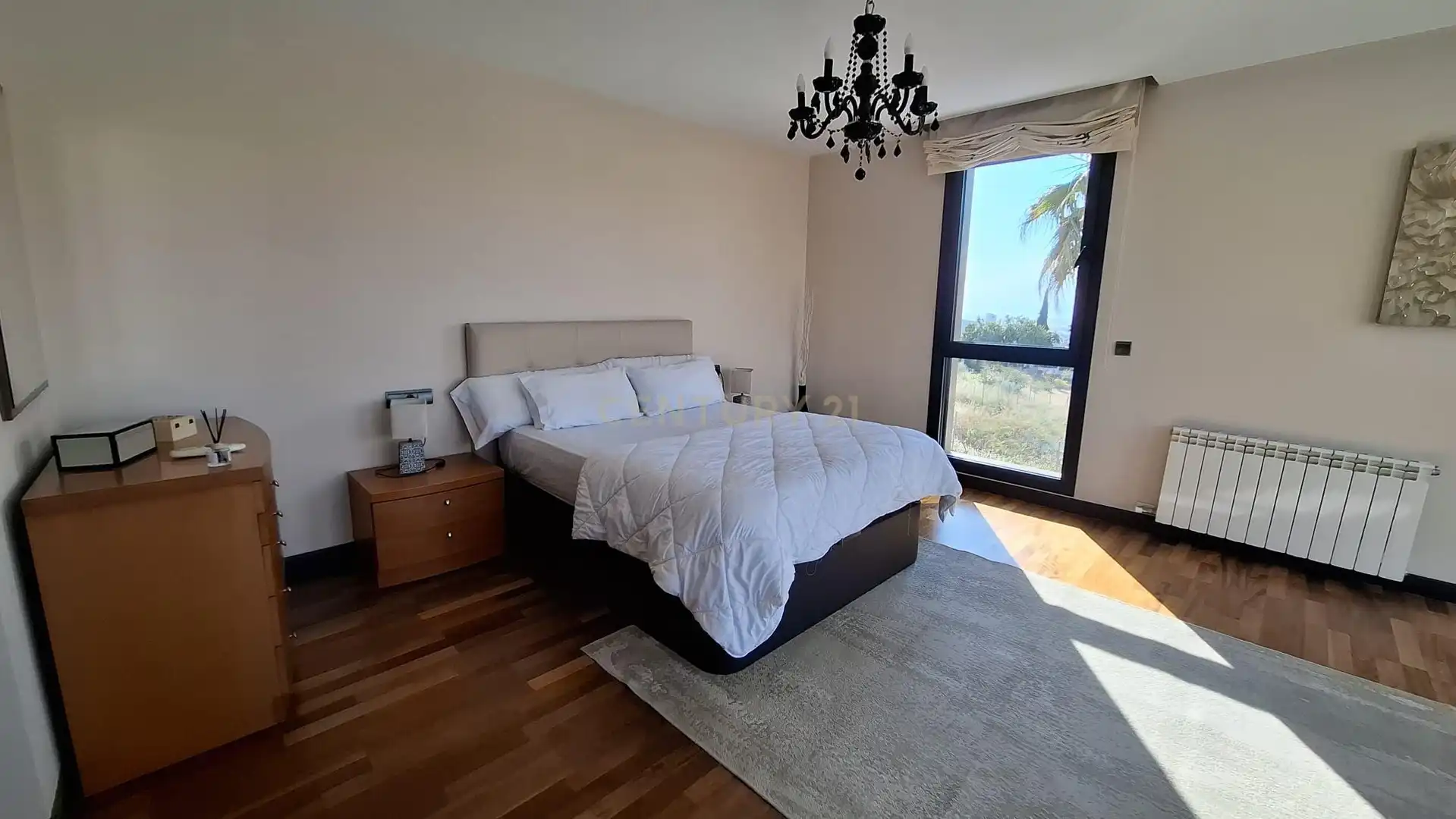 Dormitori de Casa o xalet en venda en La Zubia amb Aire condicionat, Jardí privat i Traster