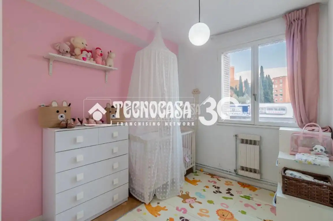 Habitación de Piso en venta en Madrid con Aire acondicionado y Calefacción