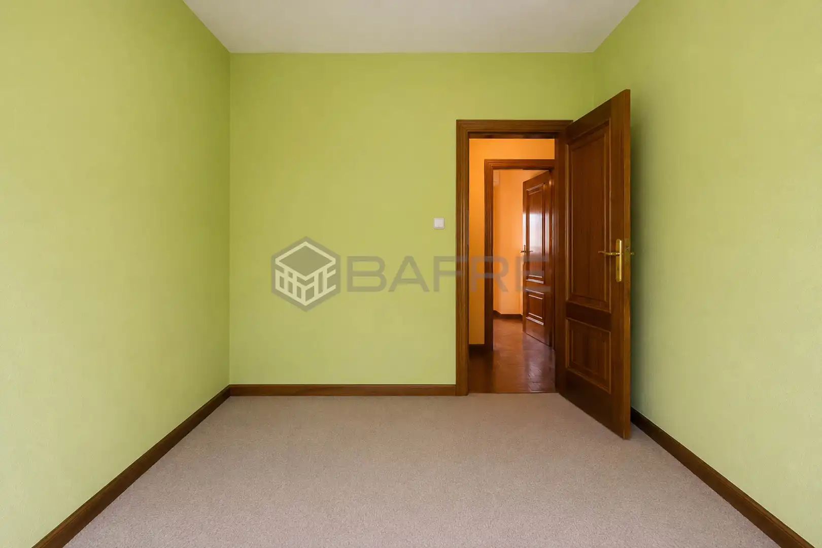 Bedroom of Flat for sale in Madrid  with Air Conditioner, Heating and Private garden