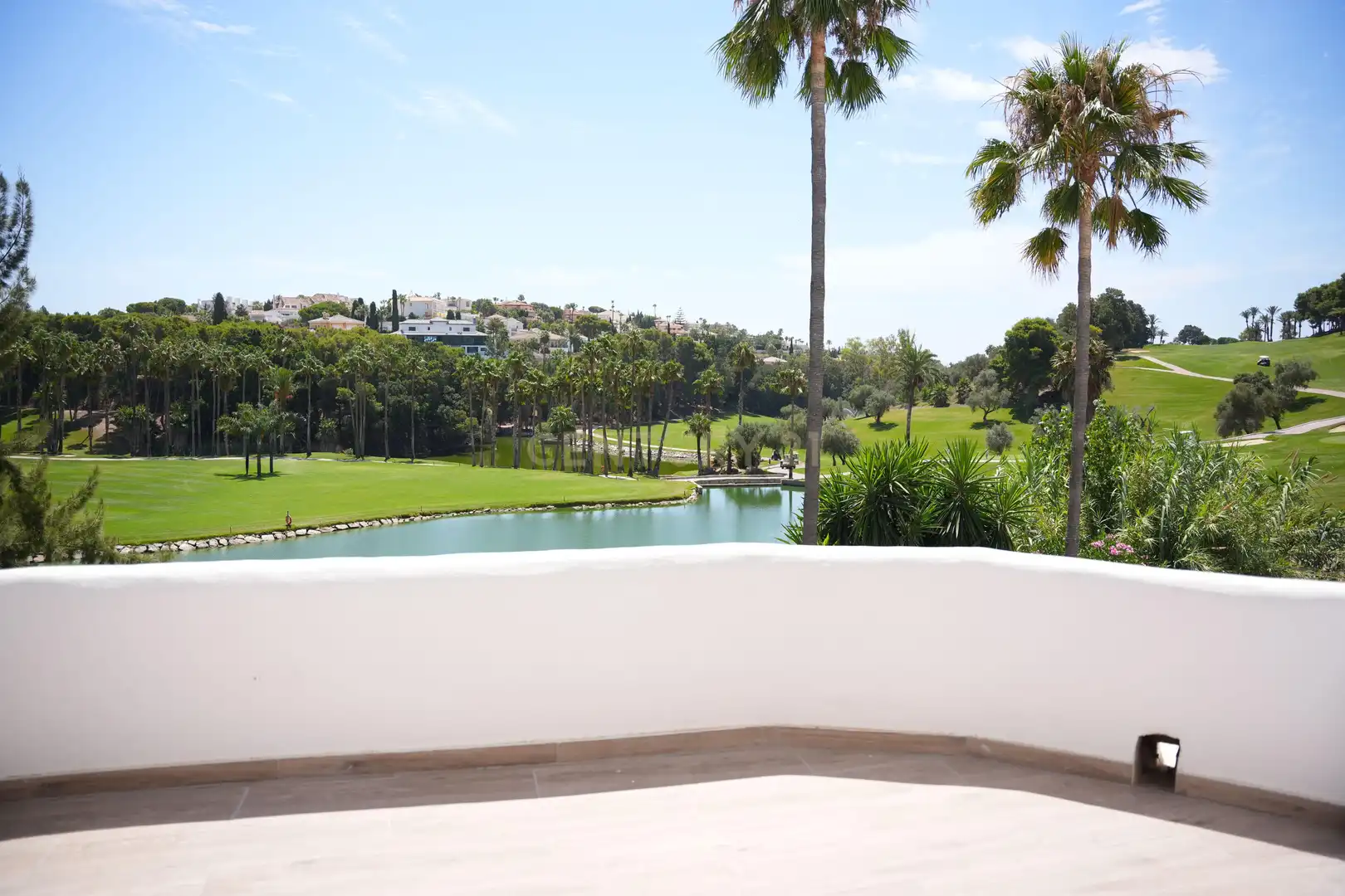 Jardí de Casa o xalet en venda en Benalmádena amb Aire condicionat, Traster i Piscina comunitària