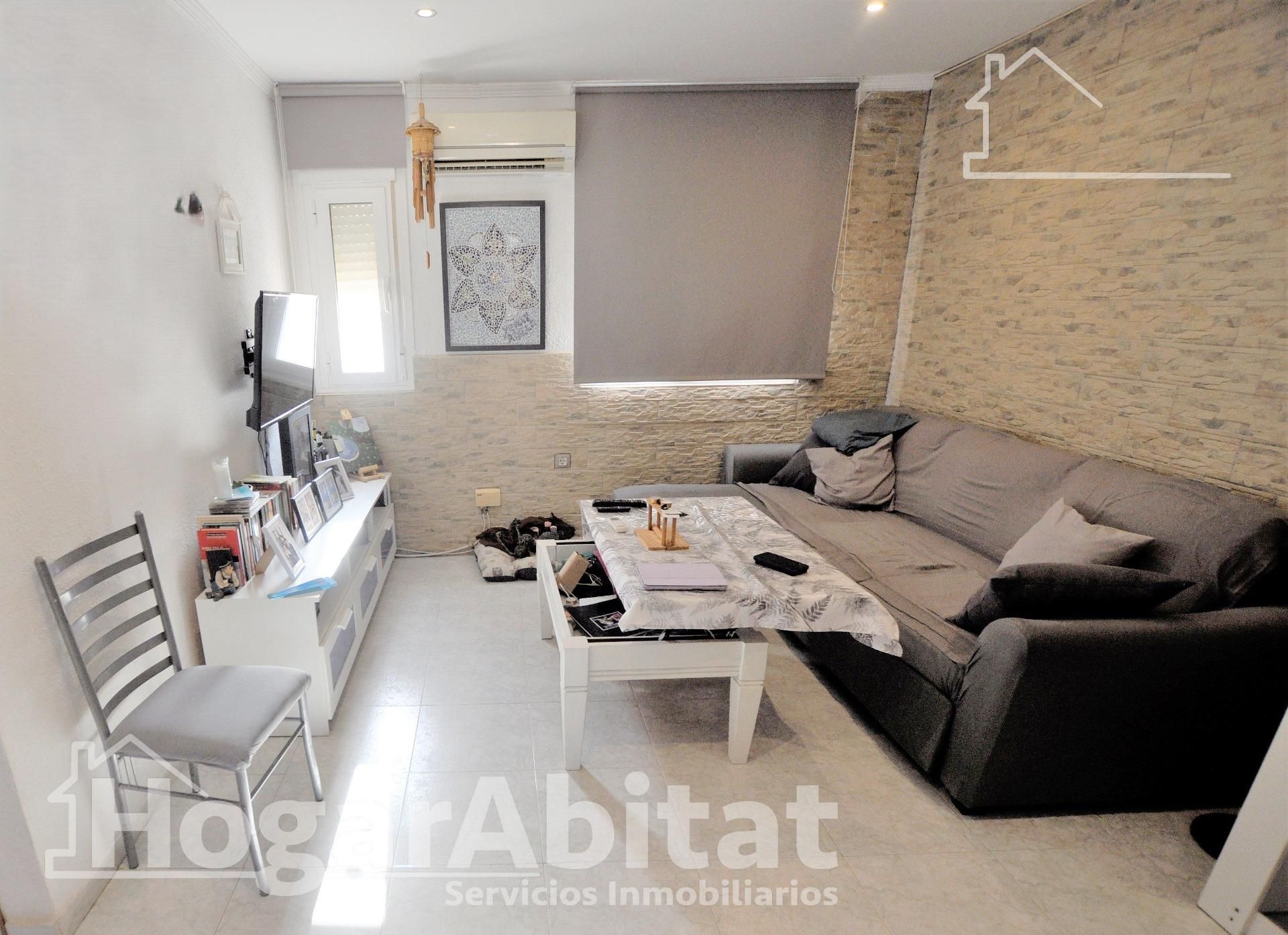 Sala de estar de Piso en venta en  Valencia Capital con Aire acondicionado y Trastero