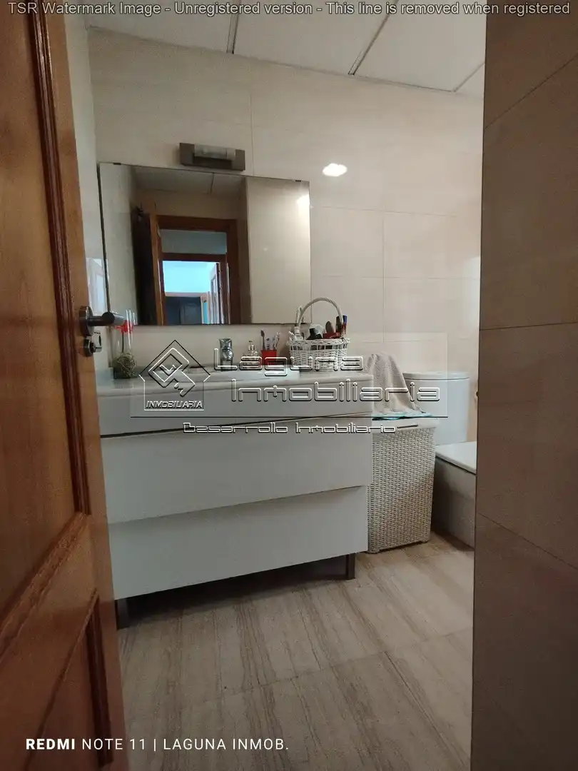 Baño de Piso en venta en Cádiz con Aire acondicionado, Terraza y Domótica
