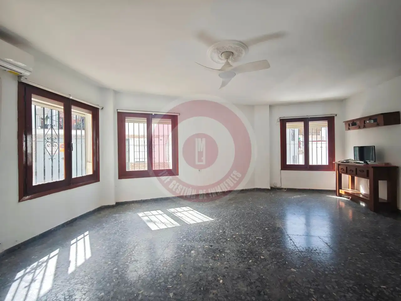 Sala d'estar de Casa o xalet en venda en Vélez-Málaga amb Aire condicionat i Terrassa