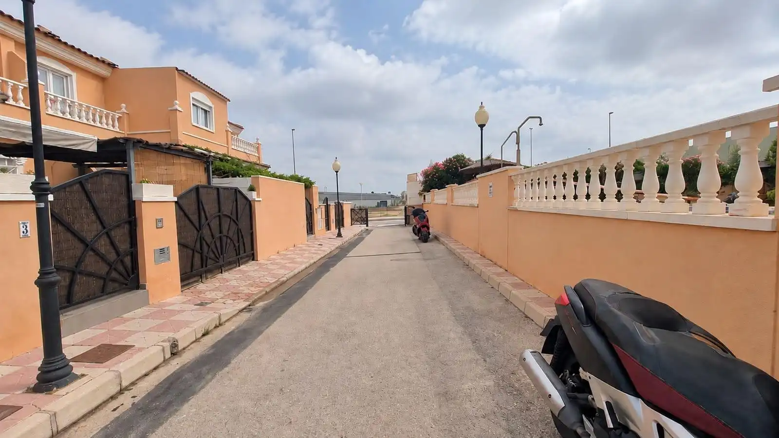Vista exterior de Casa o chalet en venta en Gran Alacant