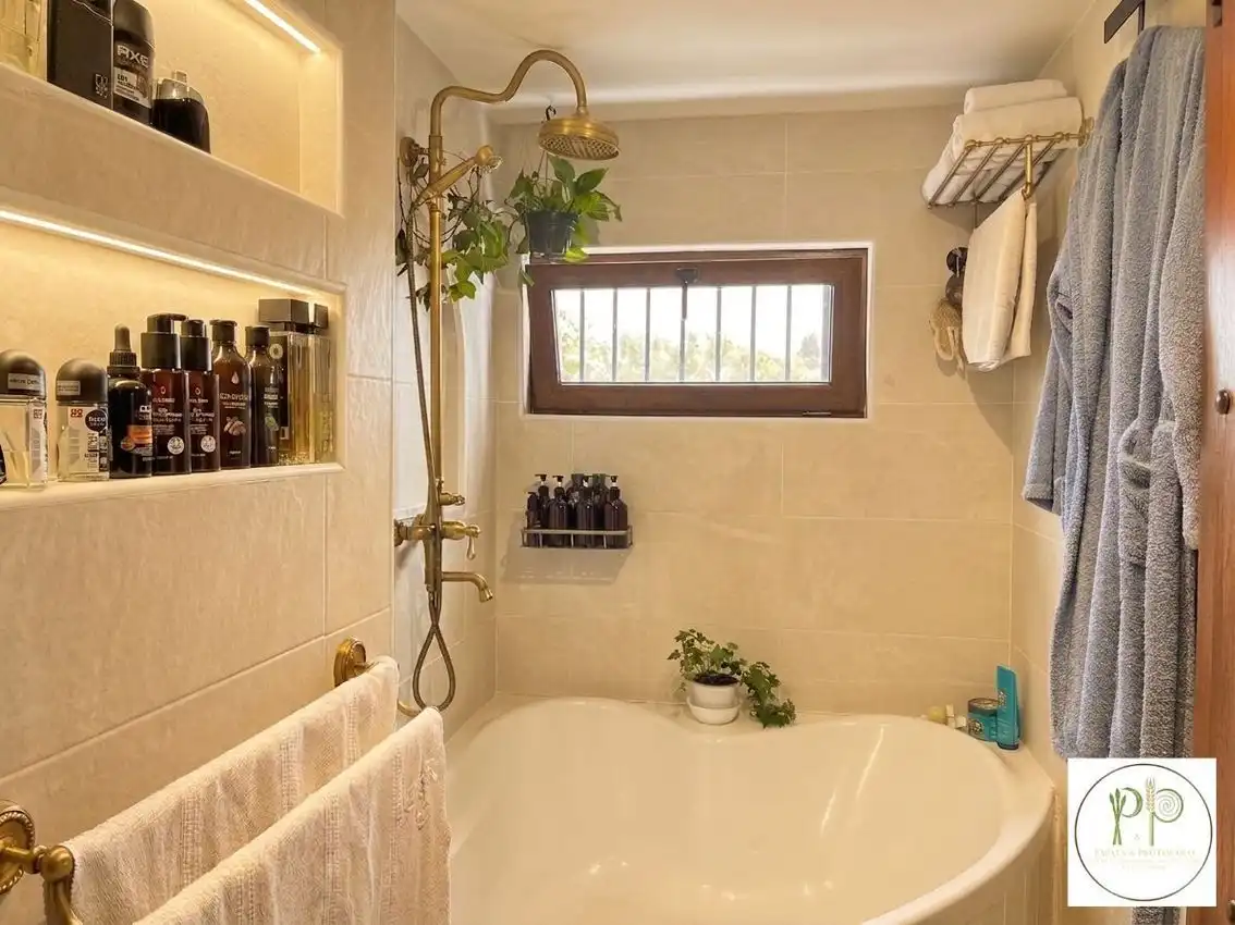 Bathroom of Flat for sale in San Enrique - Guadiaro -  Pueblo Nuevo