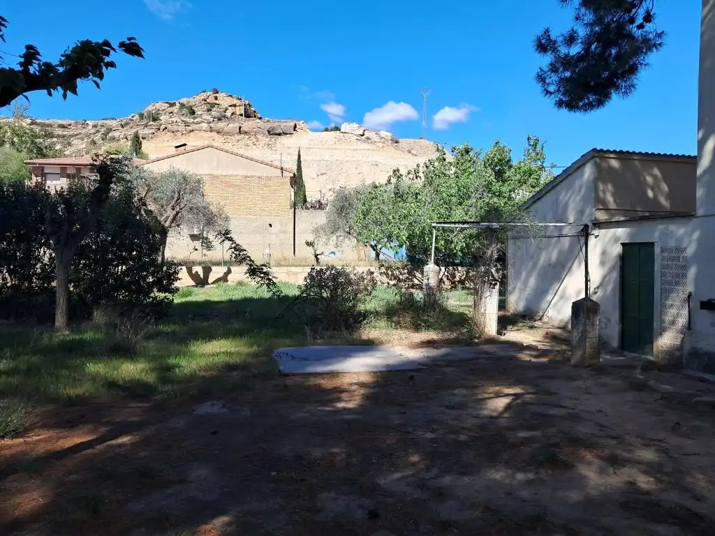 Jardín de Casa o chalet en venta en Alcañiz con Calefacción, Jardín privado y Amueblado