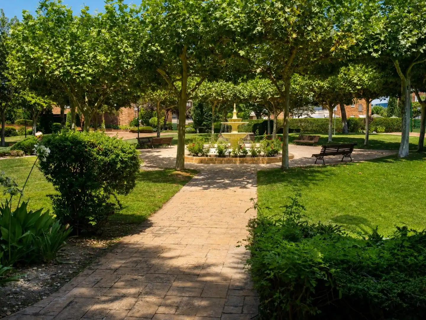 Jardín de Piso en venta en Majadahonda con Calefacción, Terraza y Piscina comunitaria
