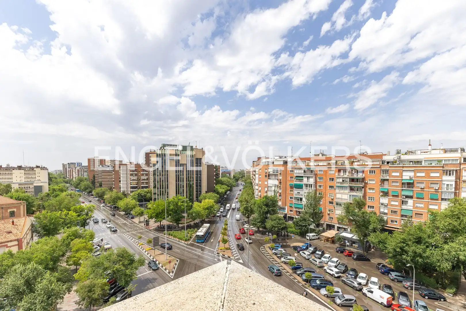 Außenansicht von Dachboden zur Miete in Madrid mit Klimaanlage, Heizung und Terrasse