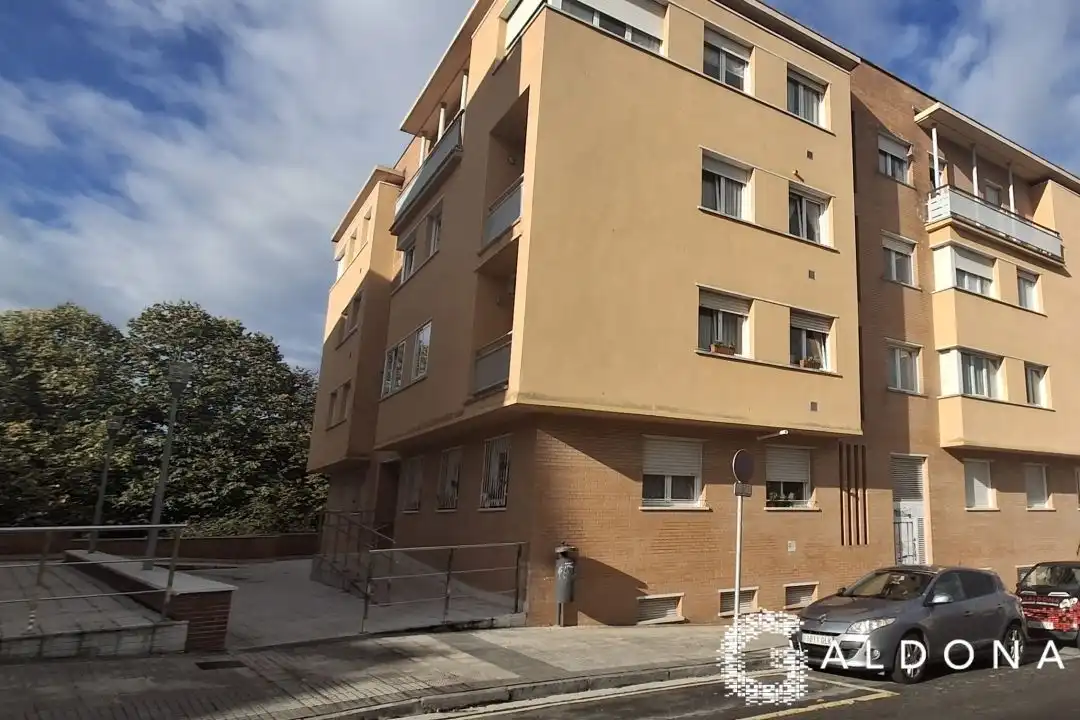 Vista exterior de Piso en venta en Donostia - San Sebastián  con Calefacción y Trastero