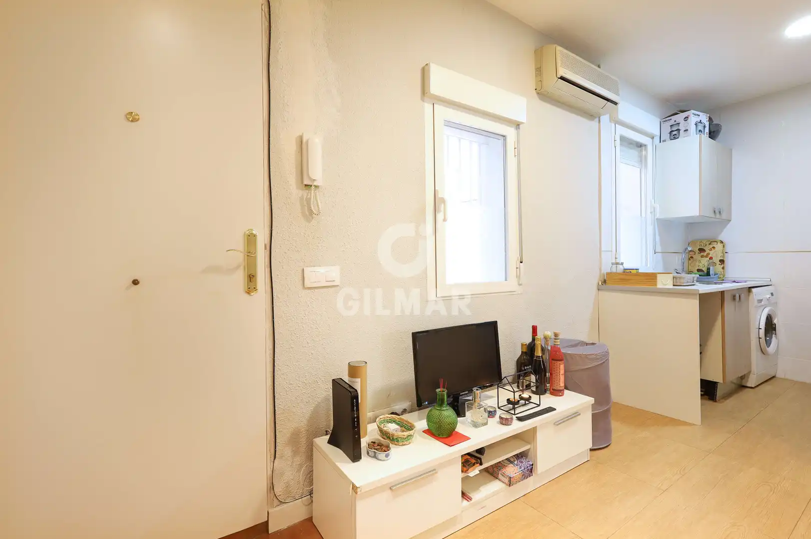 Habitación de Piso en venta en Madrid con Calefacción