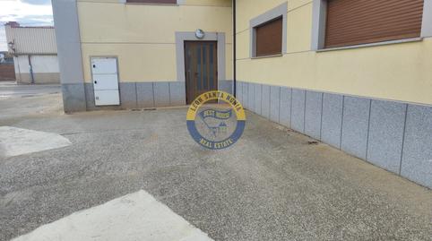 Photo 3 of Premises for sale in Villamañán, León