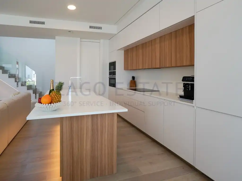 Haus oder Chalet zur Miete in Calle Equador, 4, Balcón de Finestrat - Terra Marina