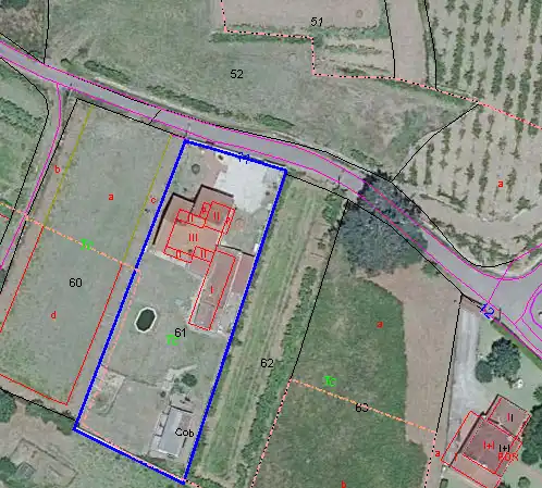 Casa o xalet en venda en Ponteareas amb Calefacció, Jardí privat i Parquet